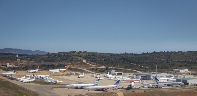 El aeropuerto de Castellón ya puede albergar 50 aviones y trabaja para alojar a 71 a partir de mayo