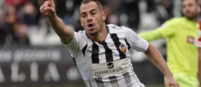 César Díaz: 