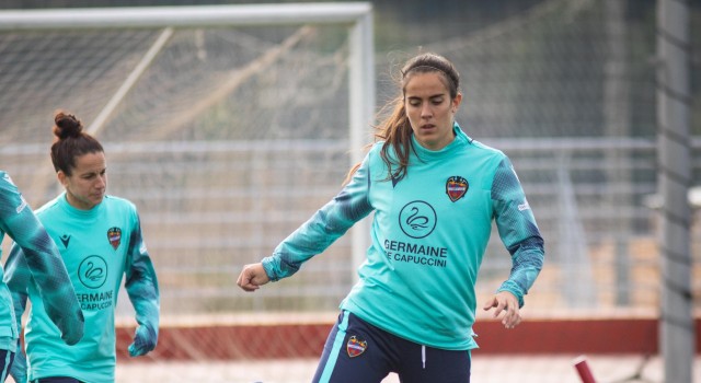 Rocío Gálvez sufre una rotura parcial del ligamento femoropatelar de la rodilla izquierda