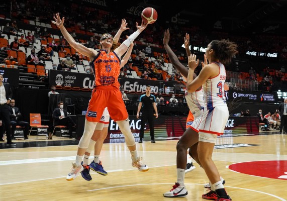 Valencia Basket se rehace en el último cuarto para meterse en la Final Four