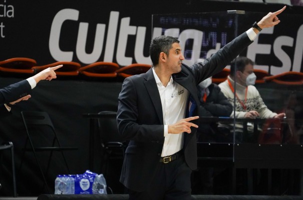 Rubén Burgos: 