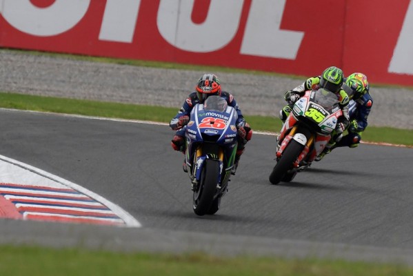 Viñales, más rápido que Márquez; Rins es baja para el gran premio