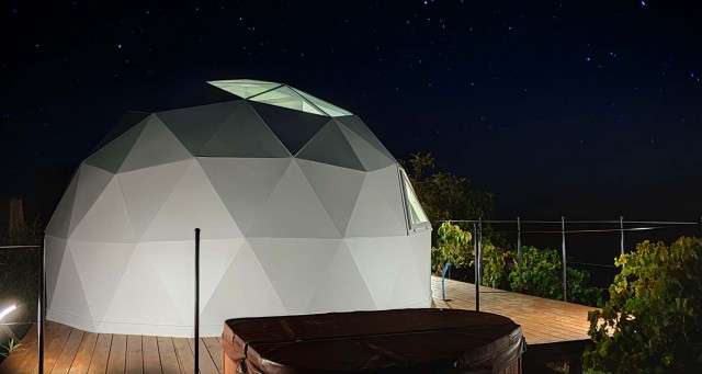 Ver las estrellas en una burbuja, una barbacoa en un vagón o dormir en una cueva es posible en la Región 