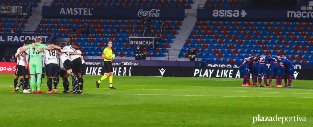 La derrota de gritar que Valencia es blanquinegra
