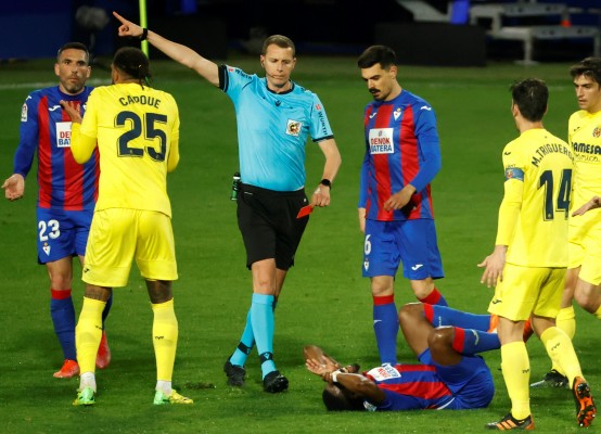 
Un partido de sanción para Capoue