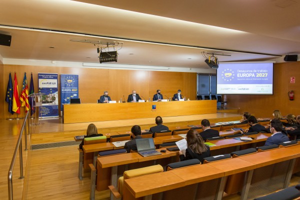 Los fondos europeos para la recuperación, protagonistas en los 'Desayunos de Trabajo' de la FUE