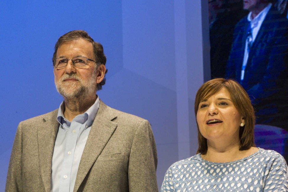 Mariano Rajoy e Isabel Bonig, el pasado 2 de abril. Foto: EVA MÁÑEZ - 