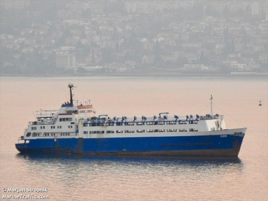 El Puerto pide al Ministerio que mande el barco con terneros a Tarragona, lugar desde donde partió