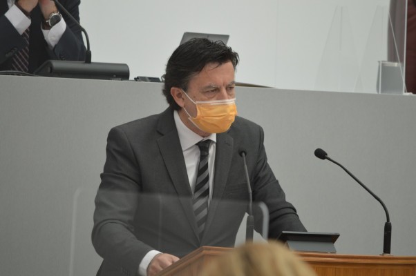 Molina (Cs) tilda a Franco, Miguélez y Álvarez de 