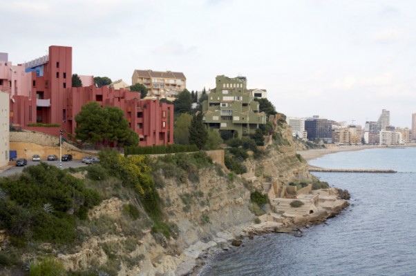La presencia de un molusco obliga a revisar la reforma del Centro Social de la Muralla Roja de Calp