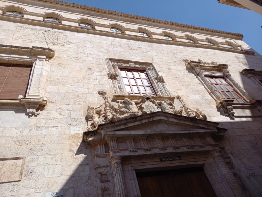 La Generalitat concederá a Villena 540.000 euros para la rehabilitación del Palacio Consistorial 