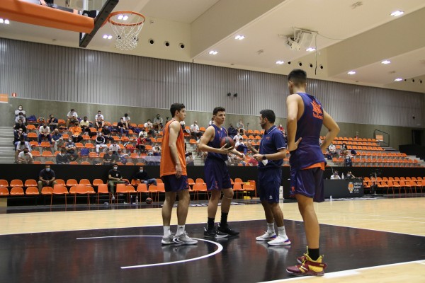 La FEB y la Cátedra de Baloncesto de L'Alqueria se unen para impulsar la formación

