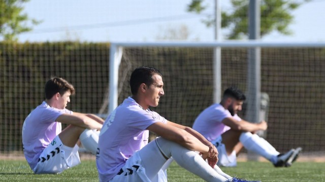 Gomar, esperanzado con la vuelta del fútbol base y regional tras su reunión con Sanitat