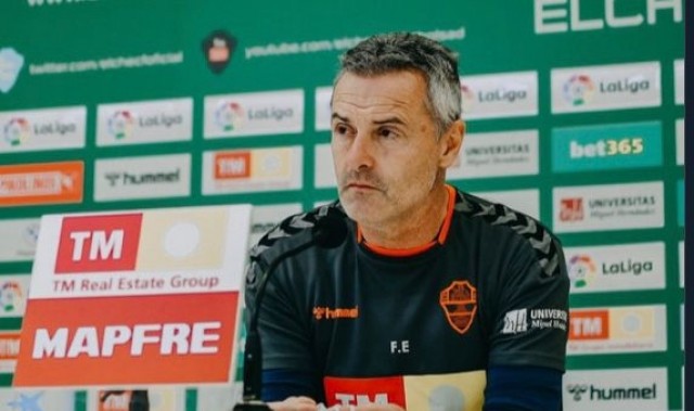 Escribá: “Afrontamos el partido con la intención de adelantar a alguien en la tabla”