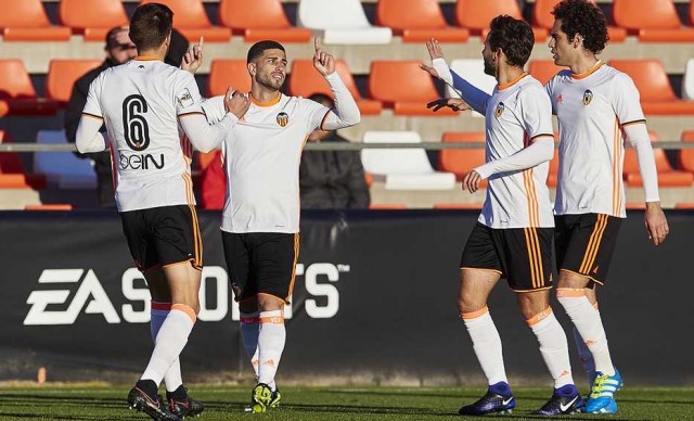 El VCF Mestalla vence al Eldense y ya acaricia la promoción