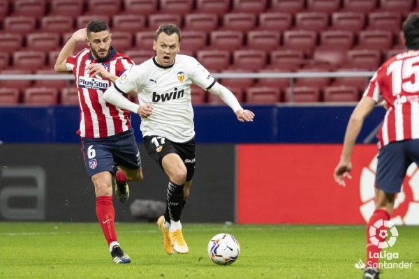 Cheryshev sigue fuera del equipo y tiene complicado volver ante el Granada