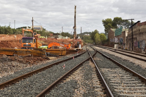 Ya hay precio para electrificar la línea férrea entre Sagunt y Teruel: 120 millones de euros