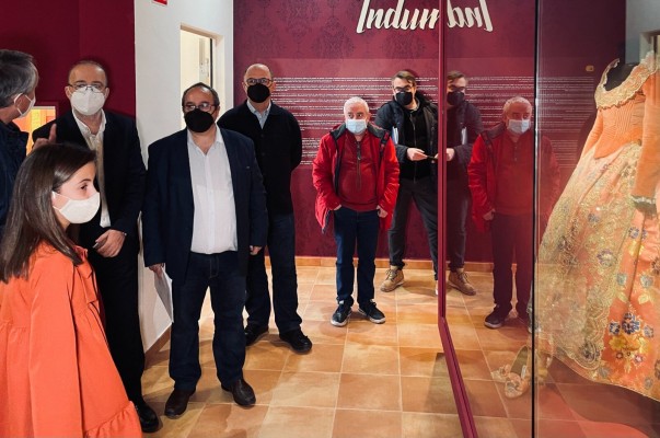 El Museu Faller de Alzira abre sus puertas de manera física y virtual