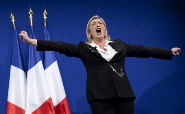 Los datos oficiales sitúan a Le Pen dos puntos por encima de Macron