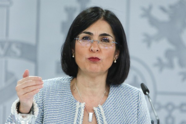 Sanidad convoca este lunes de forma urgente a las CCAA para tratar la vacunación sobre la covid-19