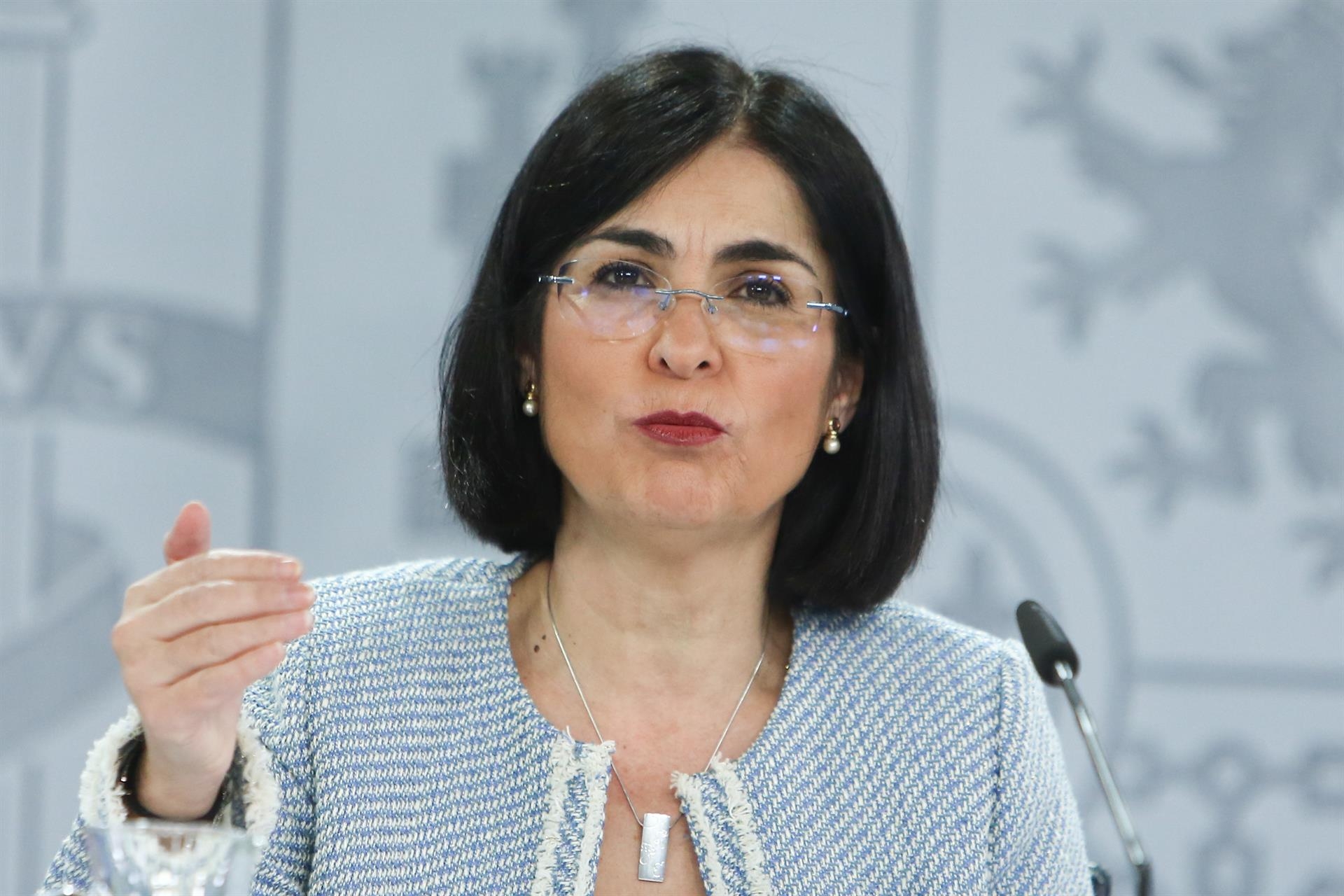 Sanidad convoca este lunes de forma urgente a las CCAA para tratar la vacunación sobre la covid-19