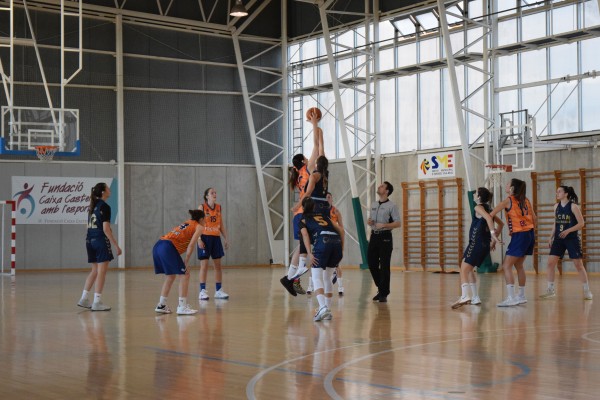 El Facsa Vila-real BC se estrena con victoria
