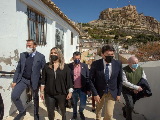 Sánchez ratifica la vigencia del proyecto de Cs e insta a tomar otros derroteros a quien no crea en él