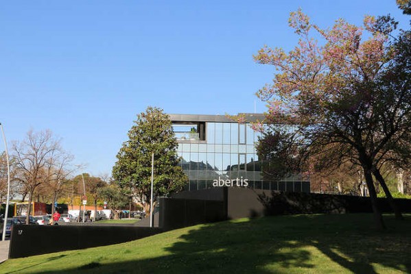 Abertis logra el control del 100% en su filial en Francia tras invertir otros 238 millones

