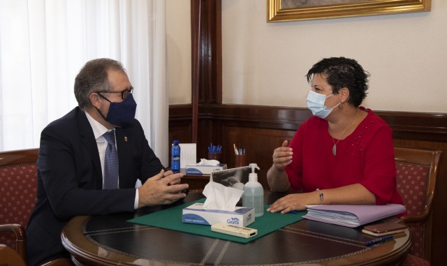 La Diputación amplía la dotación para recuperar en 2021 la teleasistencia a la gente mayor de Castellón