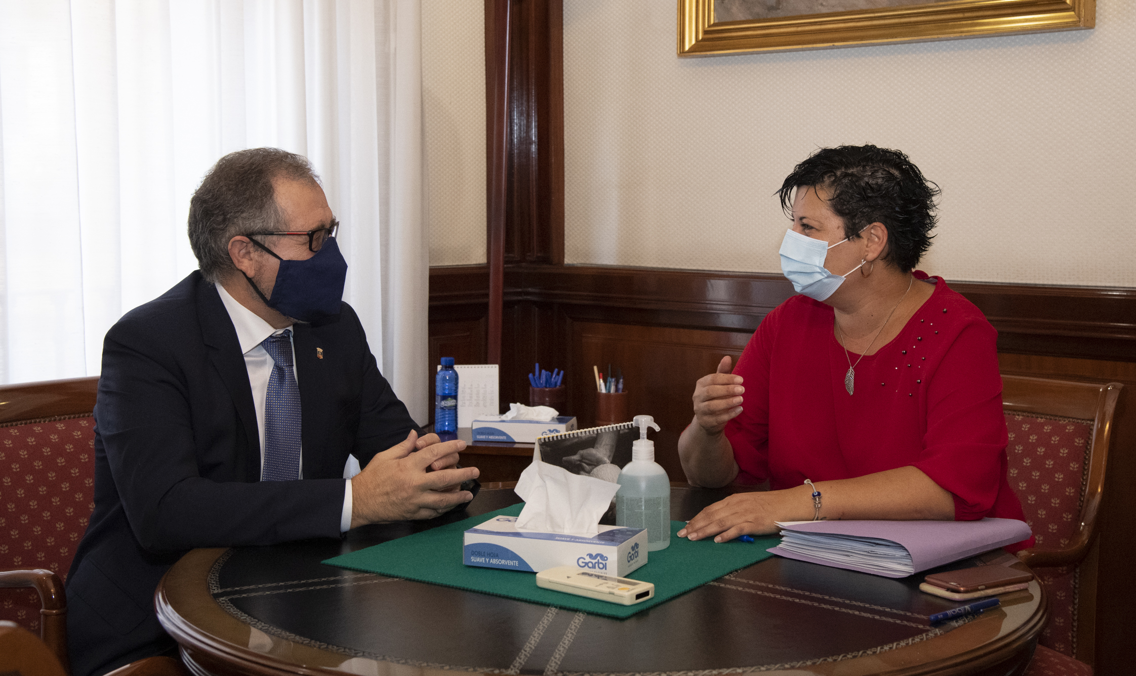 La Diputación amplía la dotación para recuperar en 2021 la teleasistencia a la gente mayor de Castellón