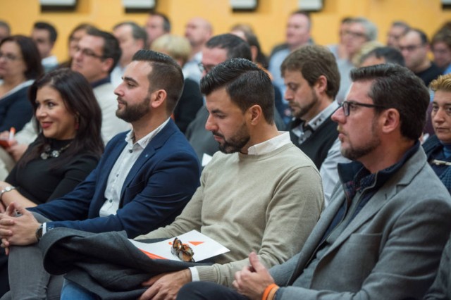 Calma tensa entre los 13 gobiernos (con PP y PSOE), tres alcaldías y más de 120 concejales de Cs en Alicante