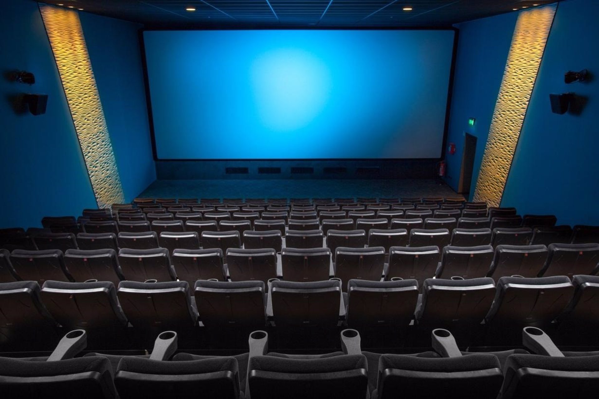 La ayudas a pymes y autónomos llegan a los cines, música en vivo, tablaos flamencos y artes escénicas