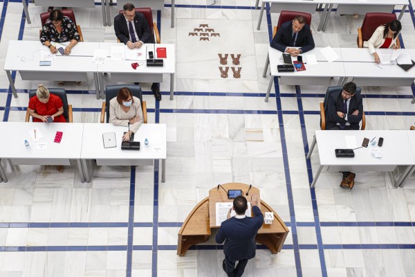 Cuando la Región se convirtió en el 'Juego de tronos' político: intrigas, traiciones y venganzas...