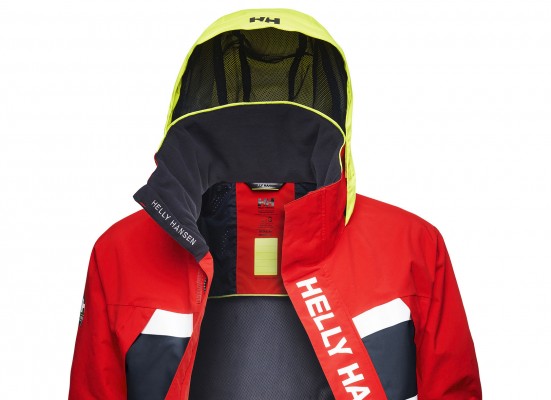 Helly Hansen celebra el 40 aniversario de la primera tripulación noruega de la Ocean Race con el lanzamiento de la nueva chaqueta Salt Coastal
