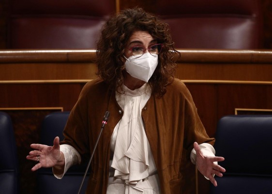  El Gobierno activa un fondo para los ayuntamientos por la caída de ingresos en el transporte