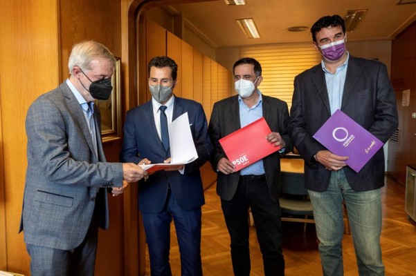 La hoja de ruta de la moción de censura en el Ayuntamiento de Murcia sigue intacta