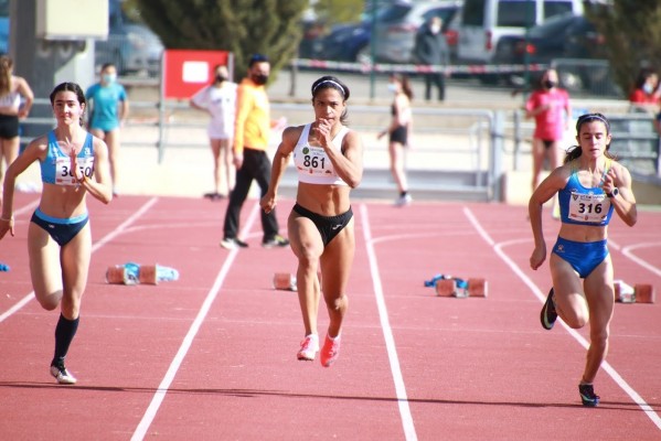 Pablo Lozoya y Ana Irene Elewe, entre los diez atletas de la FAMU en el Nacional sub-18
