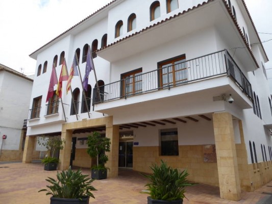 La Nucía recibe 72 peticiones para las Ayudas Paréntesis