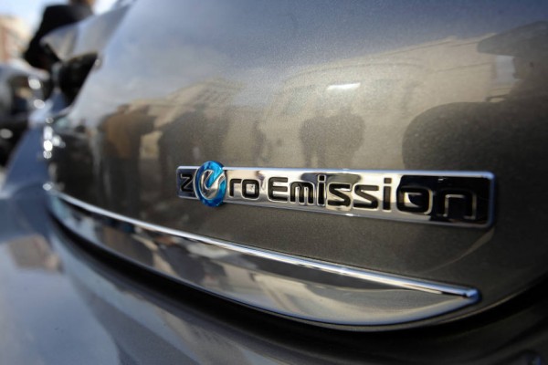 Calp comprará cinco coches eléctricos e instalará cuatro puntos de recarga