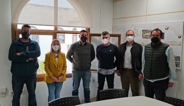 El Ayuntamiento de Altea y SafirFruits abren una bolsa de empleo para la recolecta del níspero
