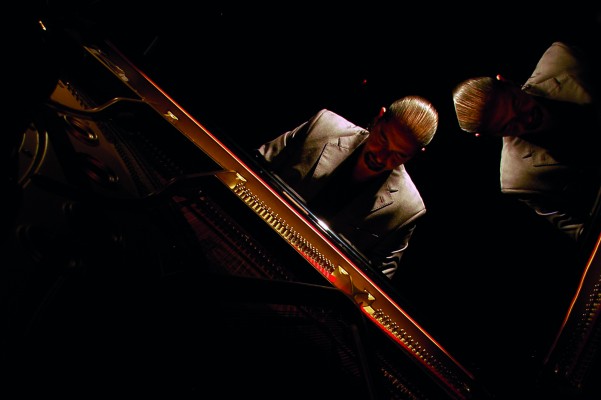 El pianista y compositor Carlos Bianchini presenta su nuevo álbum en el Auditori de Torrent