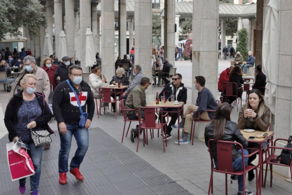 Castelló suma tres fallecidos por covid y 39 contagios pero los ingresos siguen a la baja