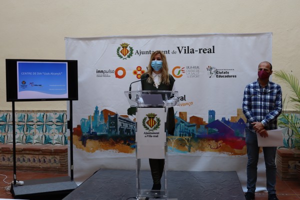 El centro Lluís Alcanyís atiende a más de cien nuevos usuarios con problemas de adicciones 