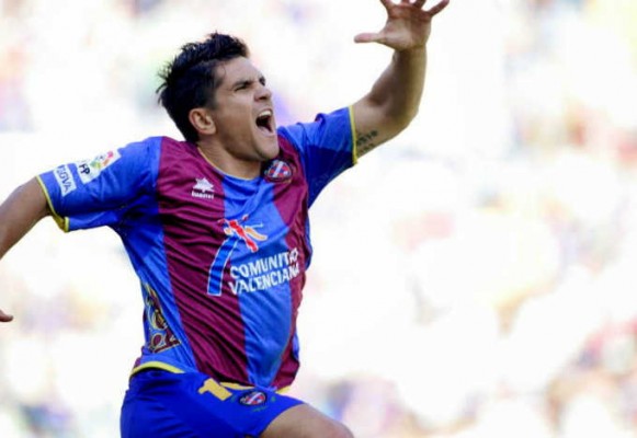 Domínguez, Rivera, Riga y Xisco Muñoz buscan sucesor como goleador decisivo