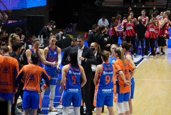 Valencia Basket enfoca un próximo mes repleto de retos en LF Endesa y Eurocup