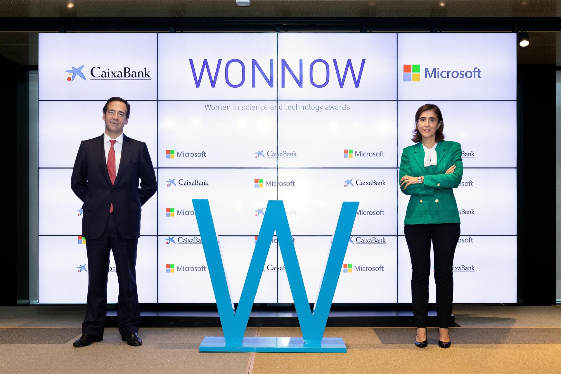 CaixaBank y Microsoft Ibérica premian a los mejores estudiantes Stem de España