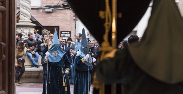 La Cofradía del Amparo anima a sus nazarenos y a todos los murcianos a realizar un donativo a Cáritas
