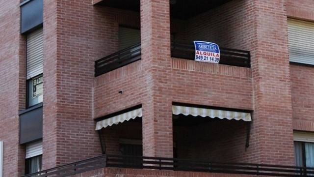 Casi 1.200 hogares de Castelló reciben dos millones de euros en ayudas para el alquiler durante 2020