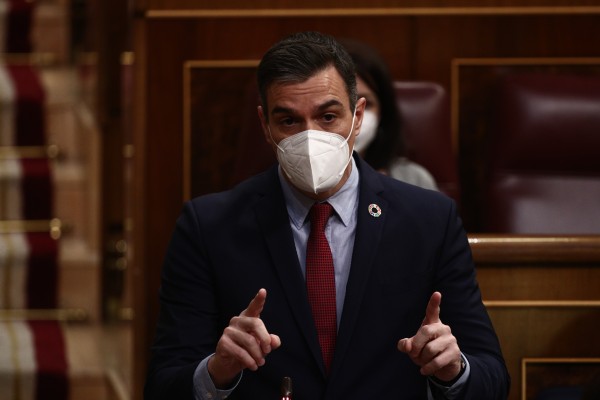 Sánchez expone el compromiso con la automoción en todas las comunidades y no solo en Cataluña

