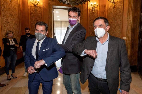 Mario Gómez hace 'jaque mate' al PP en el tablero de la Glorieta y le gana el pulso a José Ballesta